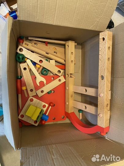 Деревянный стульчик