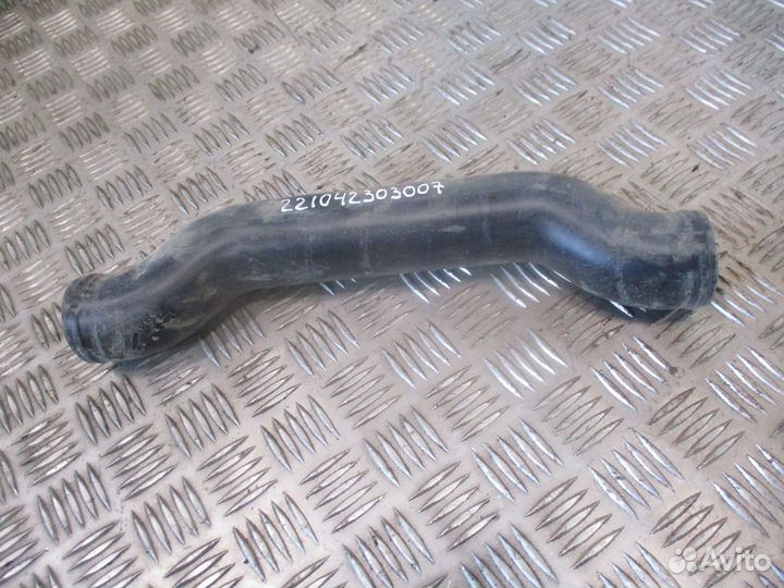 Воздуховод Iveco 504035615