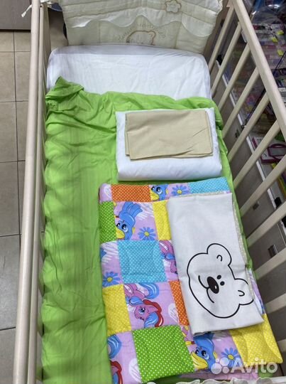 Крепкая Кроватка с матрацем прокат