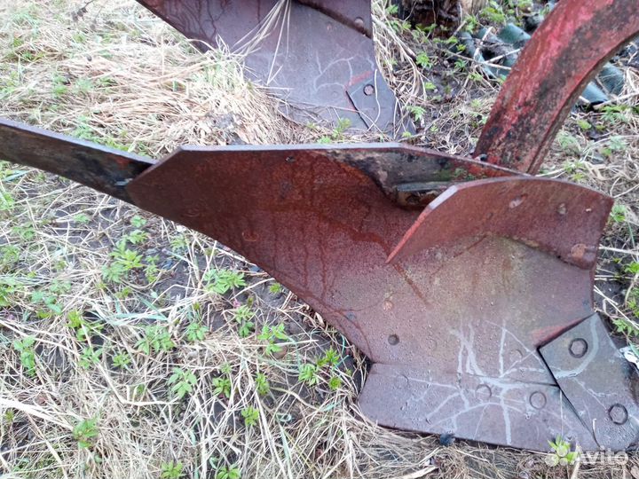 Плуг на мтз 82