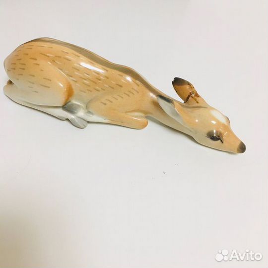 Фарфоровая статуэтка