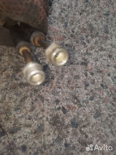 Задние тормозные шланги Mazda3 BM Mazda6 GJ