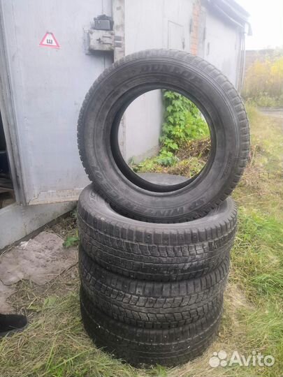 Dunlop Winter Maxx 215/65 R16
