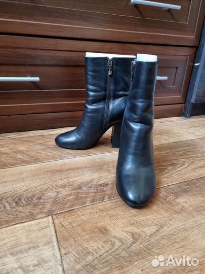 Полусапожки 36