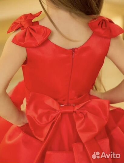 Платье нарядное