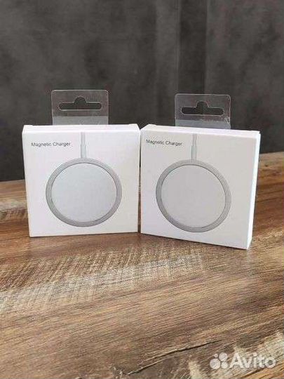 Беспроводная зарядка MagSafe