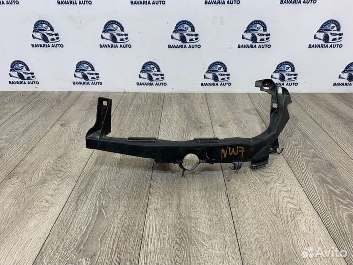 Кронштейн крепления фары левый Bmw 3 E90 N52B30A