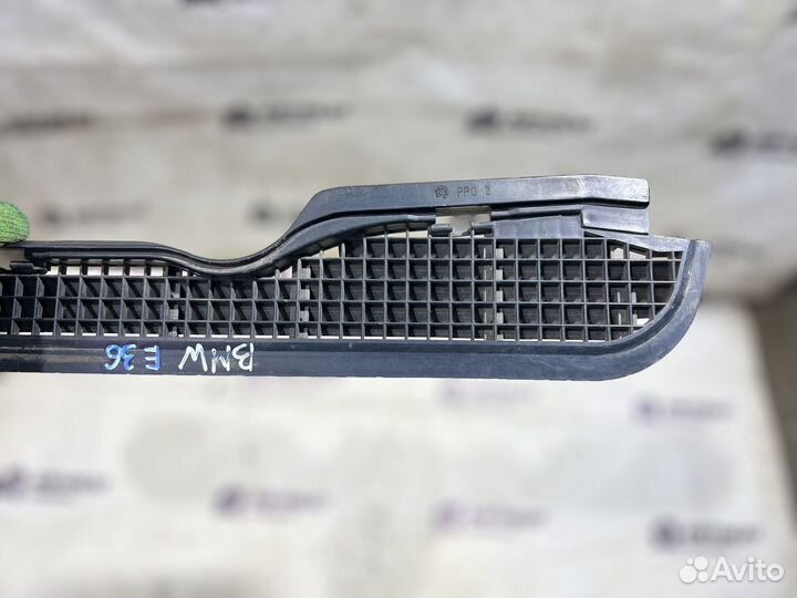 Решетка под лобовое стекло BMW E36