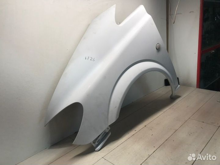 Крыло левое Mercedes Vito W639 ом646 2006