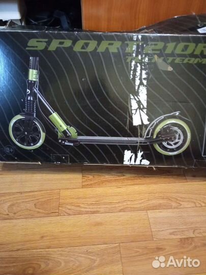 Самокат, выдерживает до 100 кг