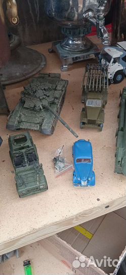 Игрушки пластмассовые