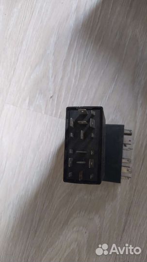 Реле Audi 4B0919471