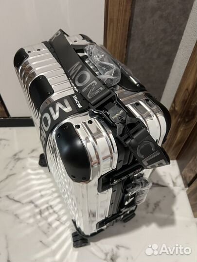 Чемодан Rimowa Moncler