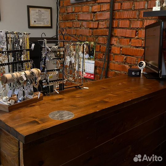 Ресепшн бу в стиле лофт