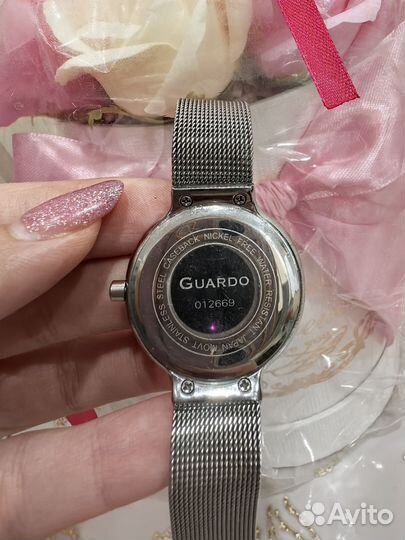 Часы наручные женские