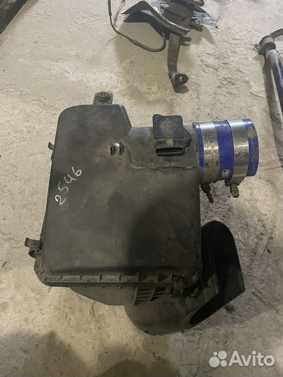 Корпус воздушного фильтра crown majesta uzs171