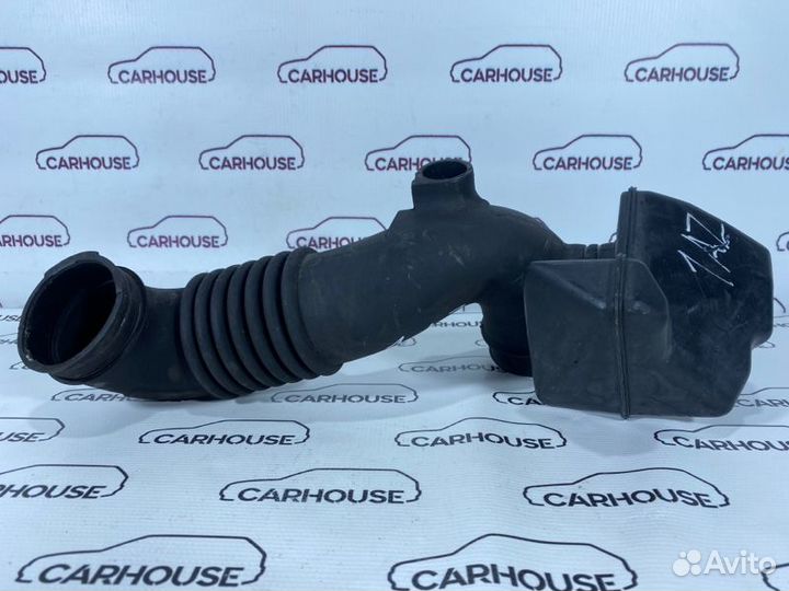 Патрубок воздушного фильтра Toyota Corolla 120 1AZ