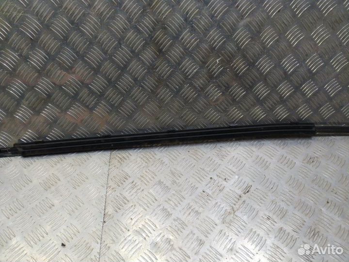 Бархотка задняя левая Hyundai Santa Fe TM