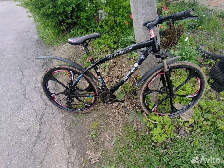 Велосипед бмв на литых дисках