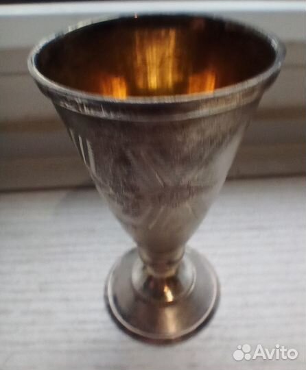 Набор серебряных стопок