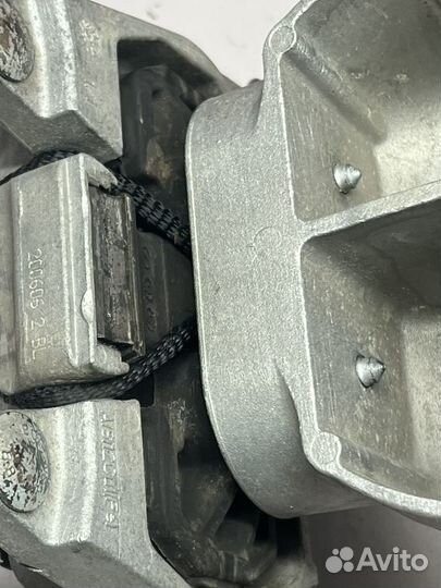 Подушка коробки передач АКПП 4F0399115AH