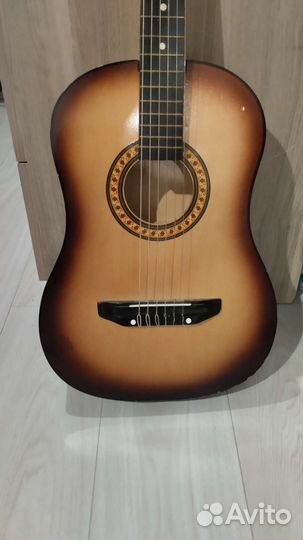 Акустическая гитара
