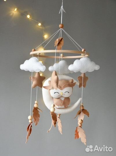 Мобиль на кроватку из фетра