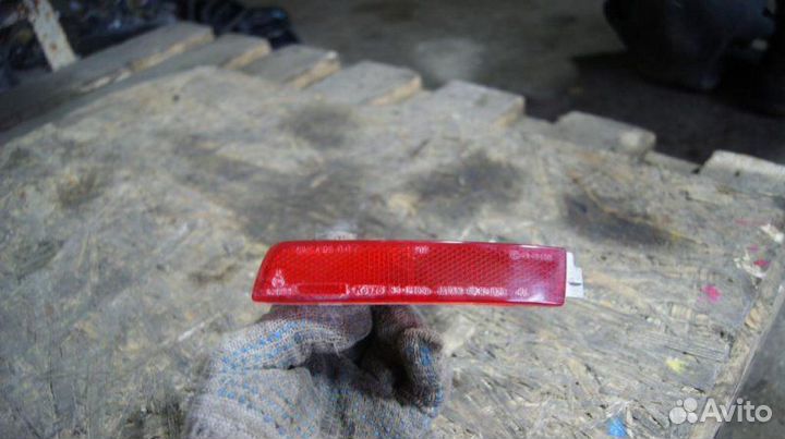 Отражатель Nissan Sentra 7 B17 1.6 HR16 117Л.С