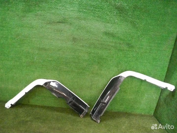 Бампер задний Lexus LX570