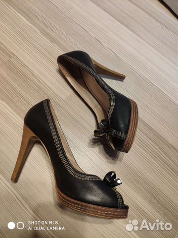 Туфли с открытым носом