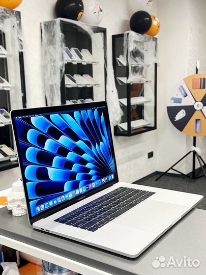 MacBook Pro 15 i7 16/512 GB чек рассрочка