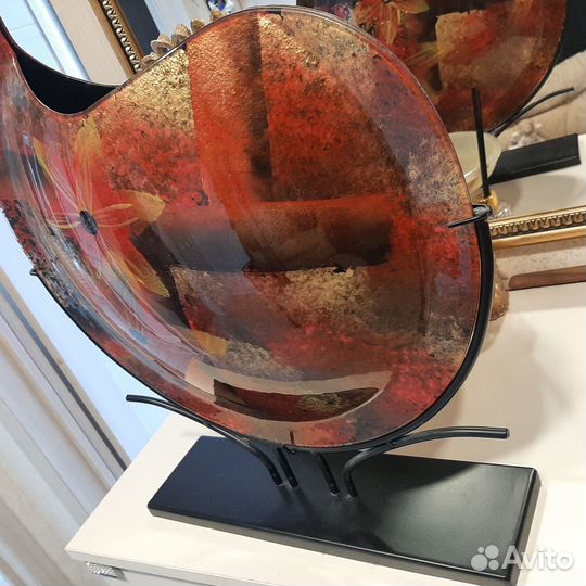 Нарядная ваза, не стекло