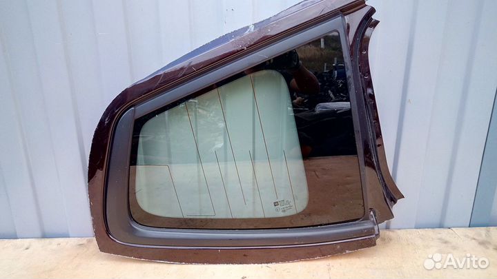 Стекло заднее правое глухое на Опель Зафира Ц