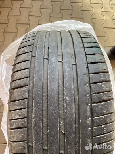Michelin Pilot Sport 4 SUV 295/35 R21