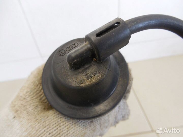 Клапан вакуумный A3 (8L1) 1996-2003