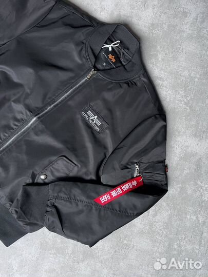 Бомбер alpha industries