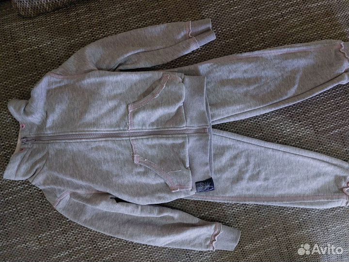 Спортивный костюм