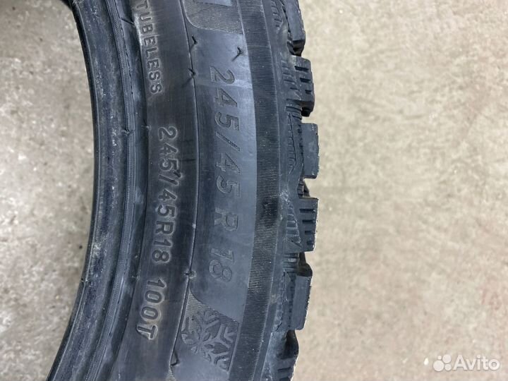 Michelin X-Ice North 4 245/45 R18