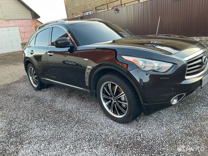 Infiniti FX37 3.7 AT, 2011, 195 000 км