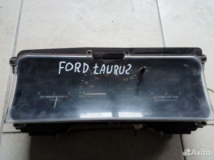 Щиток приборов Ford Taurus 3.0 AT 85-91
