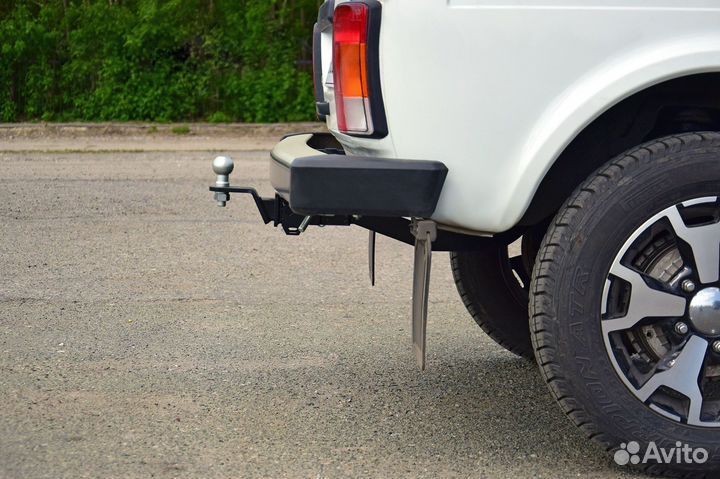 Фаркоп под квадрат LADA Niva