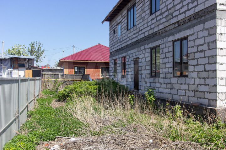 Дом 298 м² на участке 7 сот.