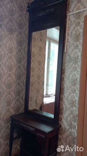 Трюмо с зеркалом старинное