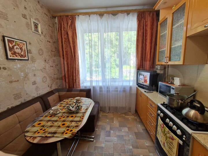 2-к. квартира, 47 м², 1/2 эт.