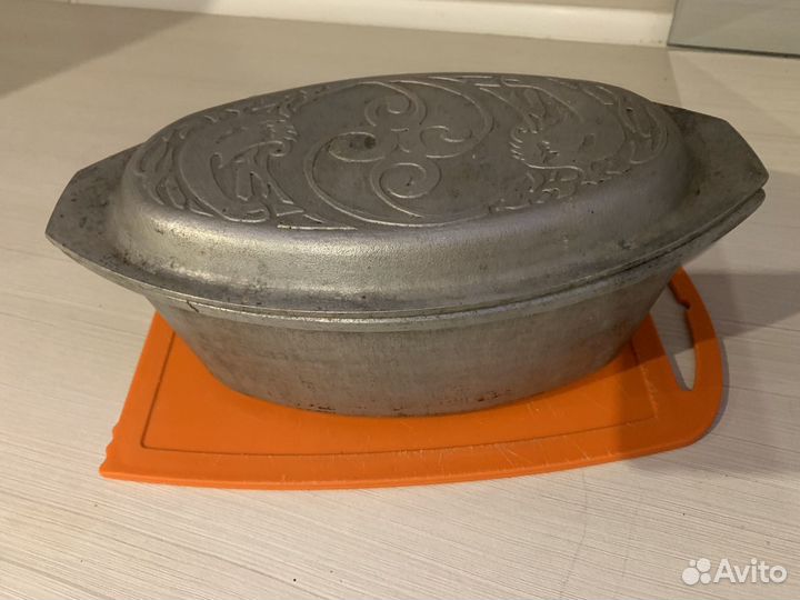 Утятница чугунная