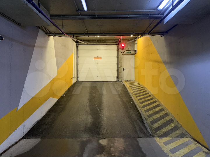 Машиноместо, 14 м²