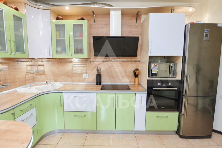 3-к. квартира, 80 м², 9/13 эт.