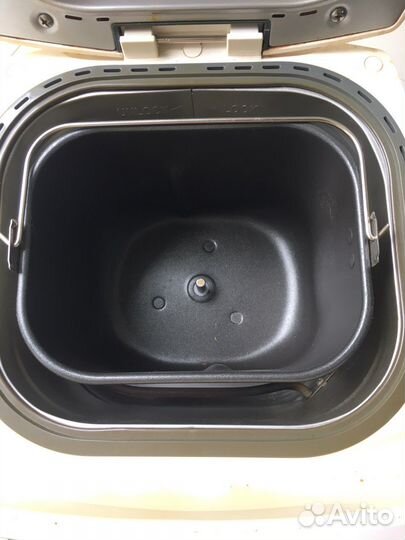 Хлебопечка новая