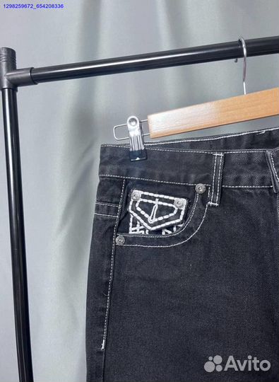 Штаны True Religion на руках (Арт.76443)