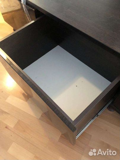 Тумбочка под телевизор